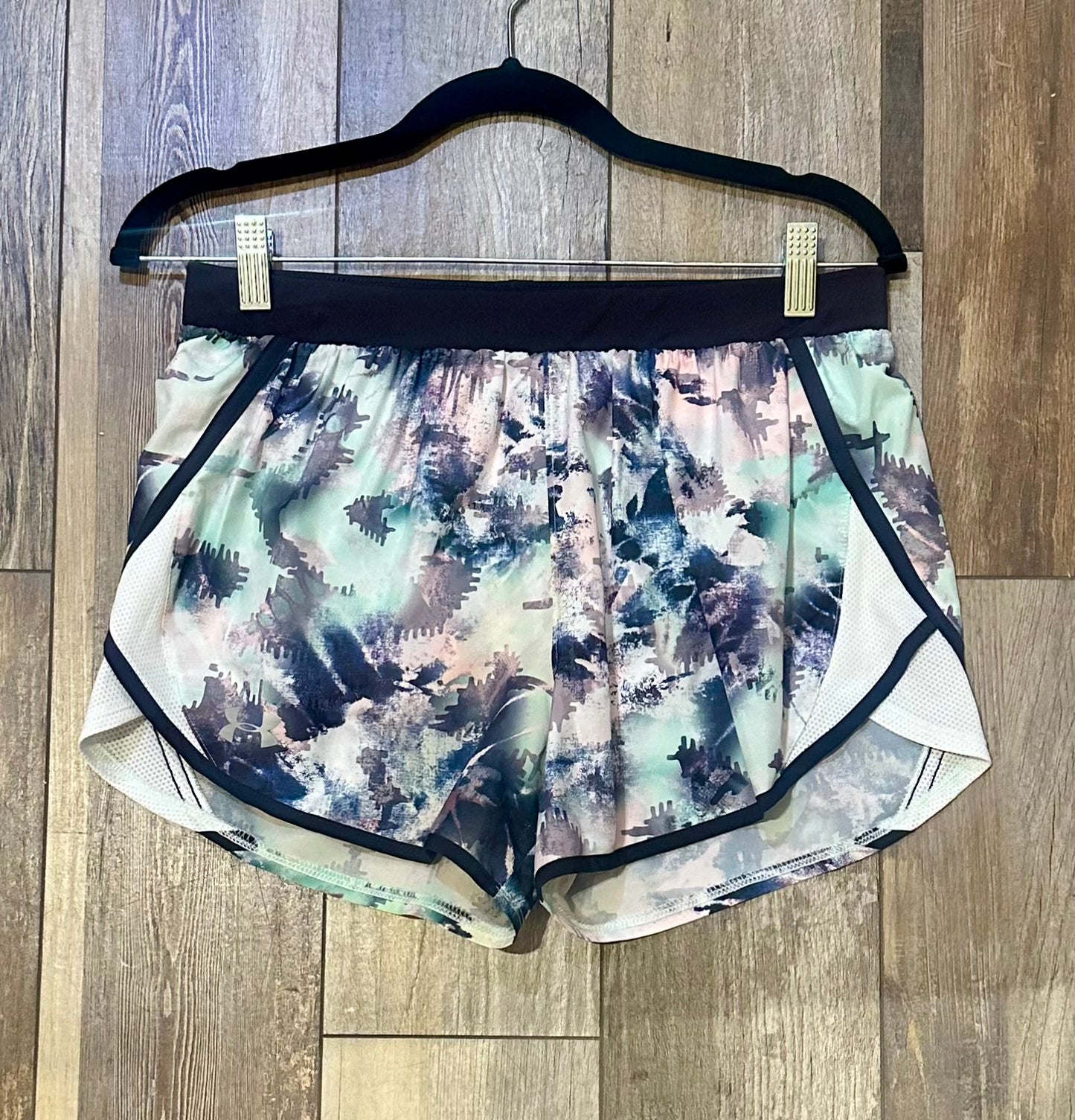 Multi Under Armor Athletic Short, M