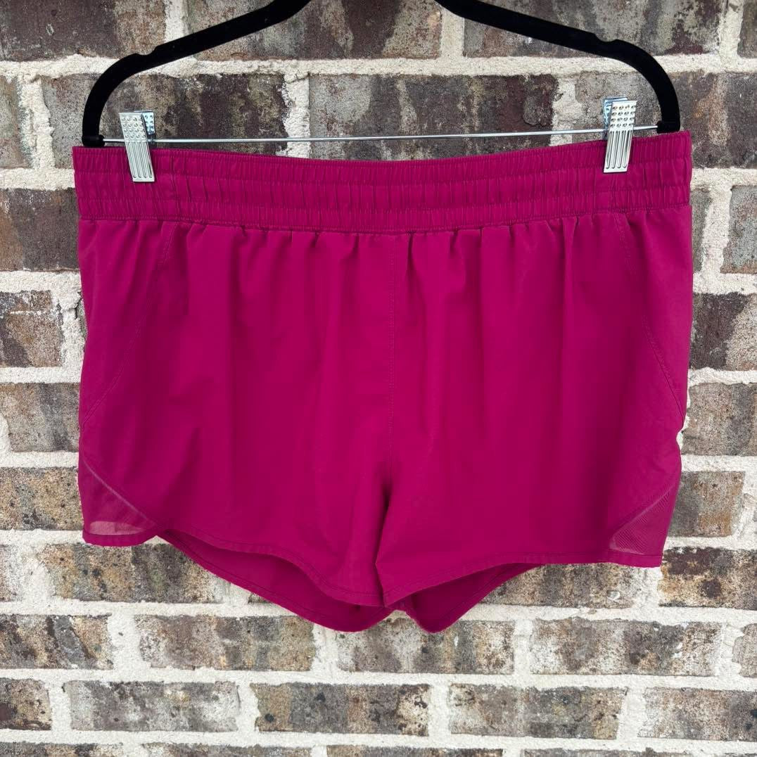 All In Motion Shorts SZ XL