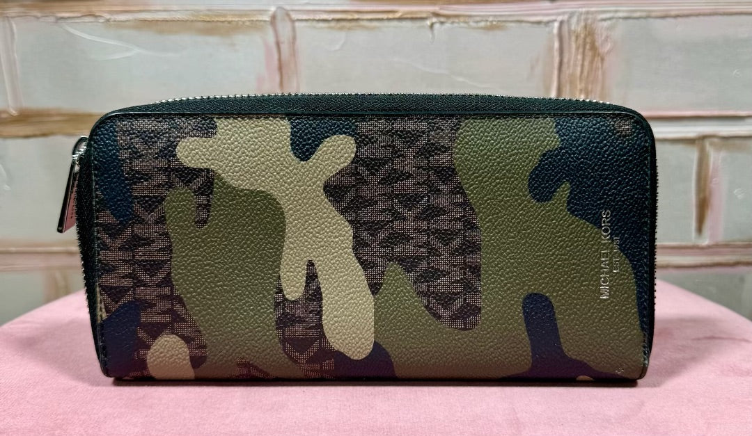 Camo Michael Kors Wallet