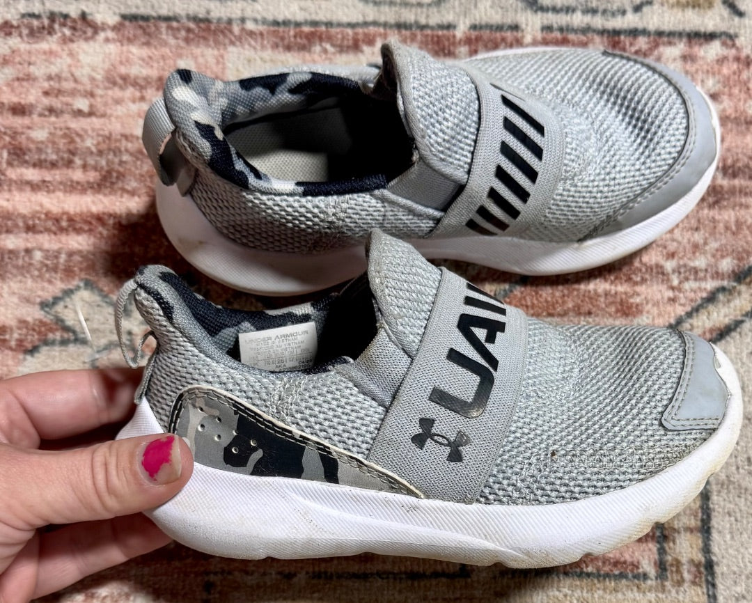 Gray under armour Shoes, 11k