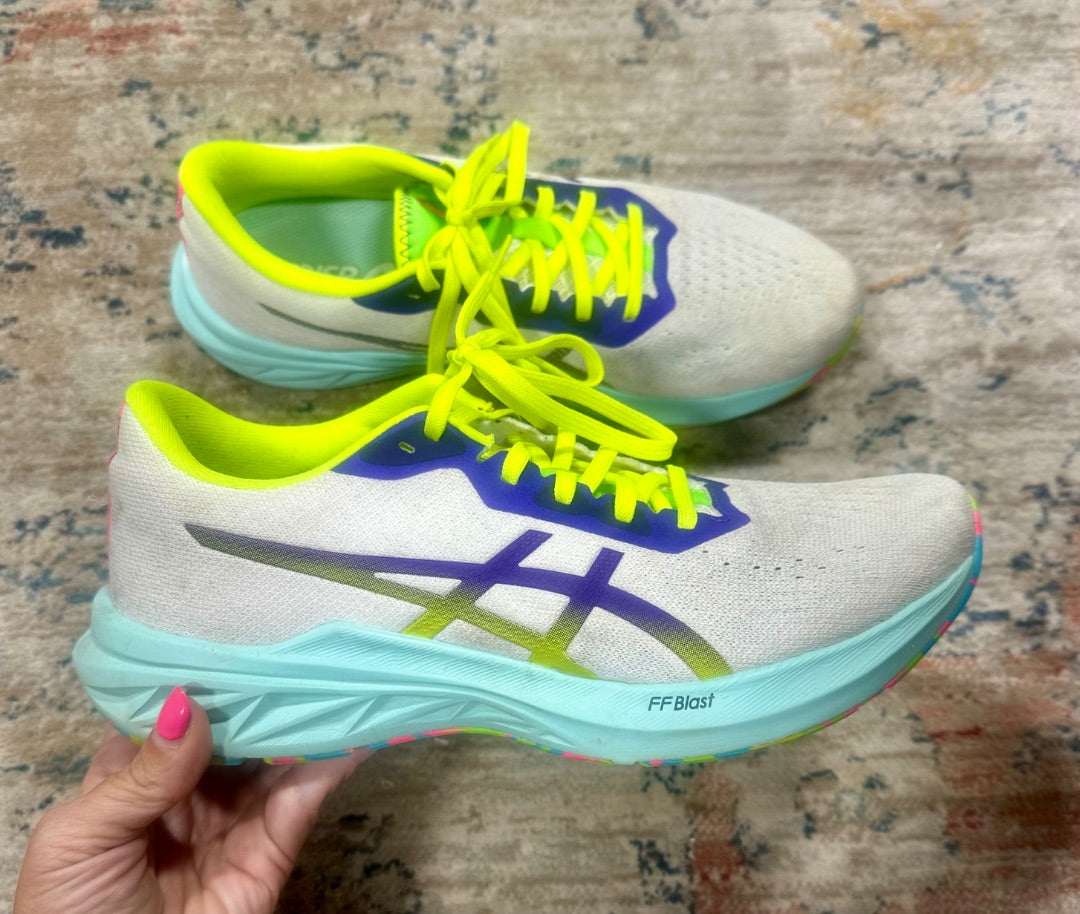 White Asics Shoes, 9