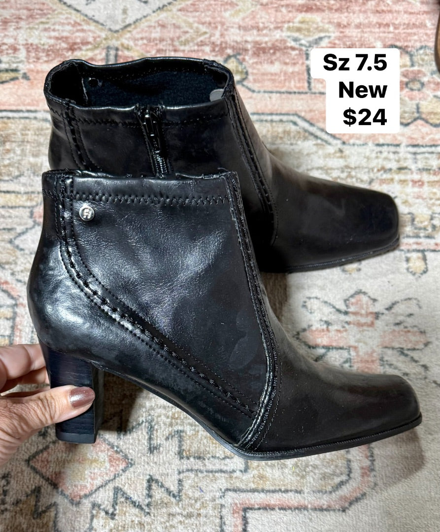 Black Chinese laundry Shoes, 7.5