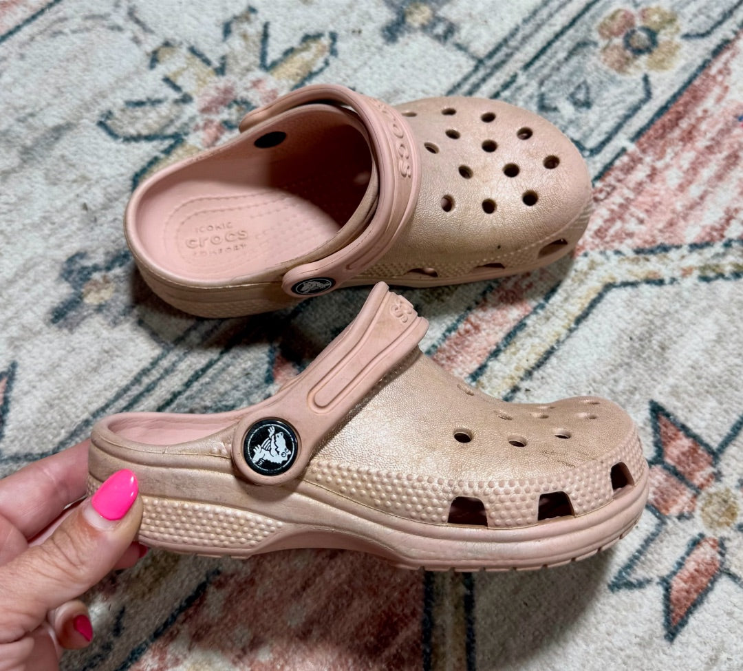 Rose Crocs girls, 10
