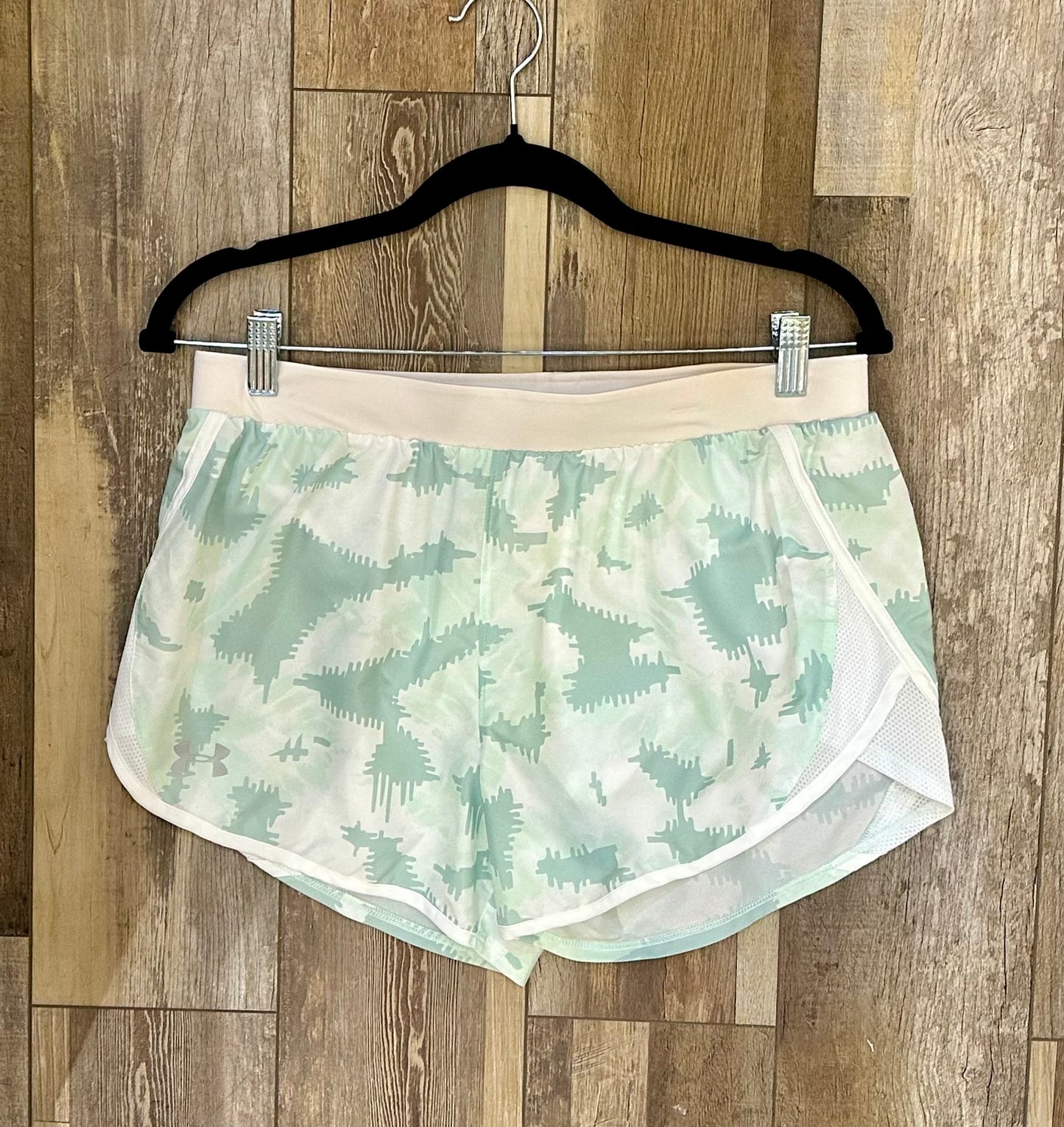 Multi Under Armor Athletic Short, M
