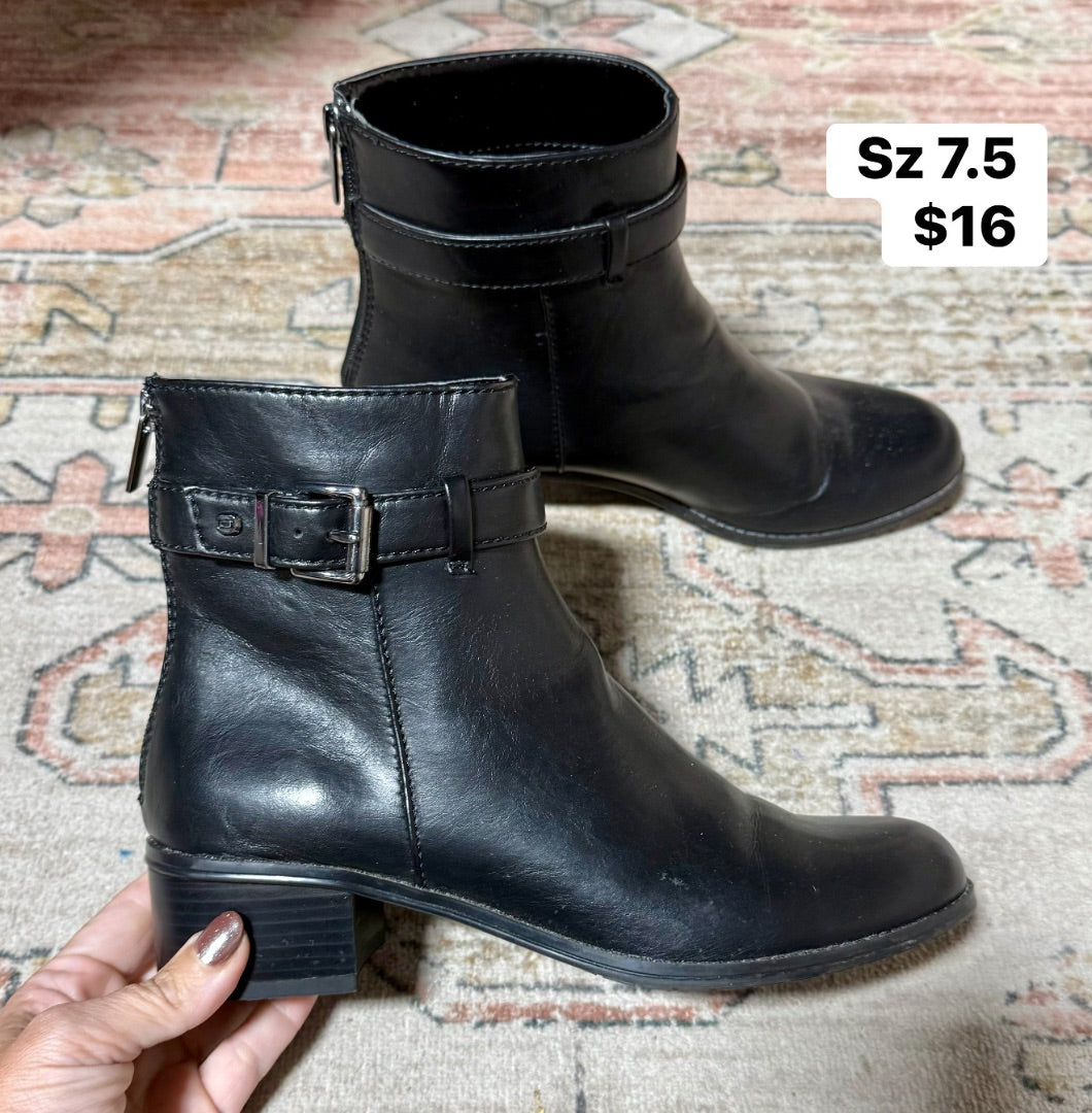 Black Bandolino Shoes, 7.5