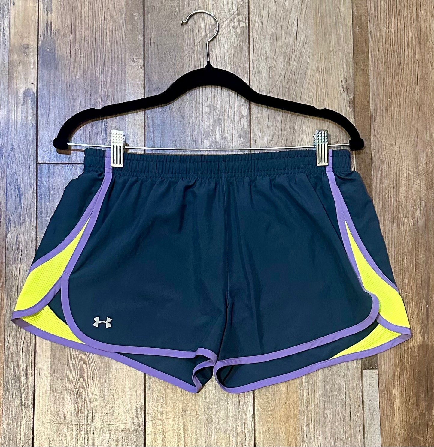 Gray Under Armor Athletic Short, M