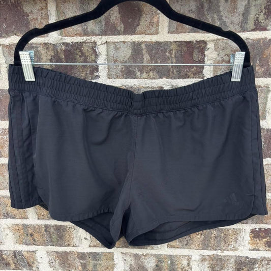 Adidas Shorts SZ XL