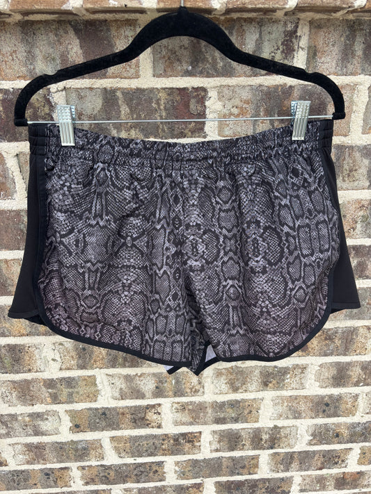 Danskin Snake Skin Shorts SZ XL