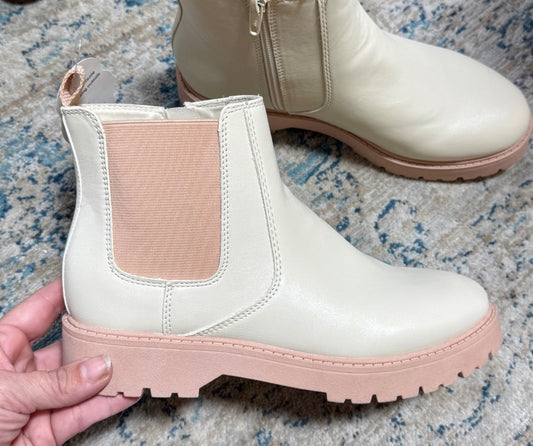 Cream Wonder Nation Shoes, 5