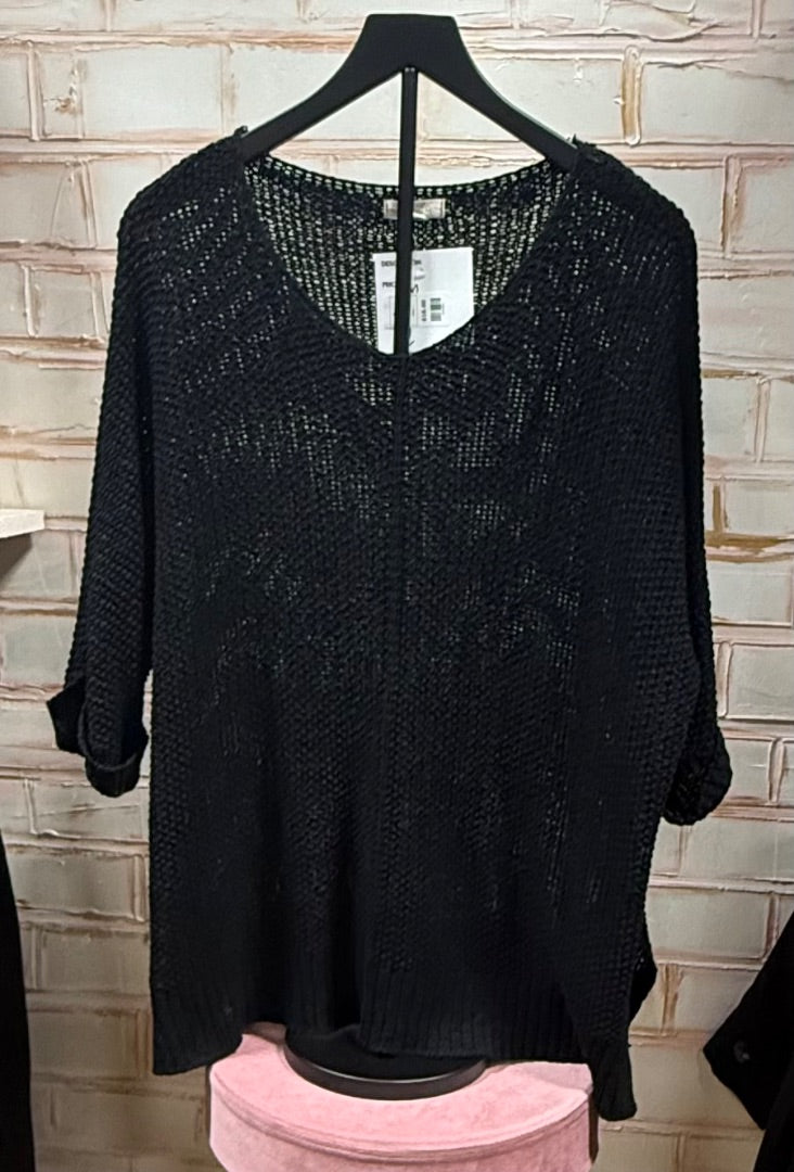 Black Easel Top, L