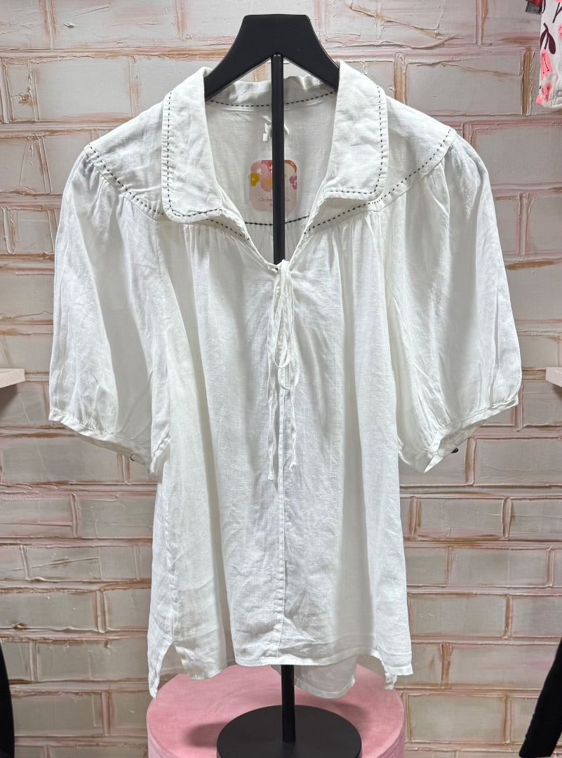 White Anthropologie top, M