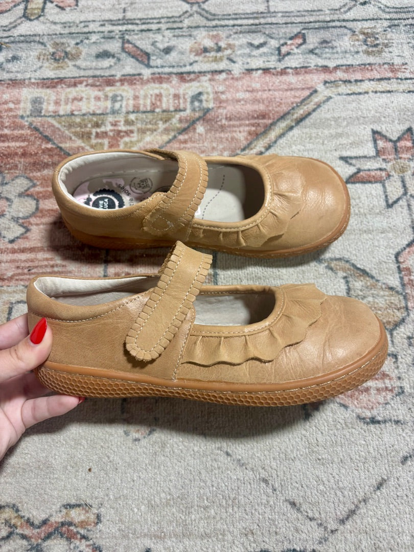 tan Livie & Luca Shoes, 12y