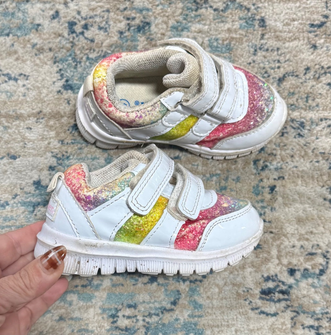 White Gerber Shoes, 4