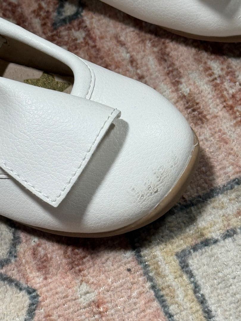 White Livie & Luca Girls shoes, 8C
