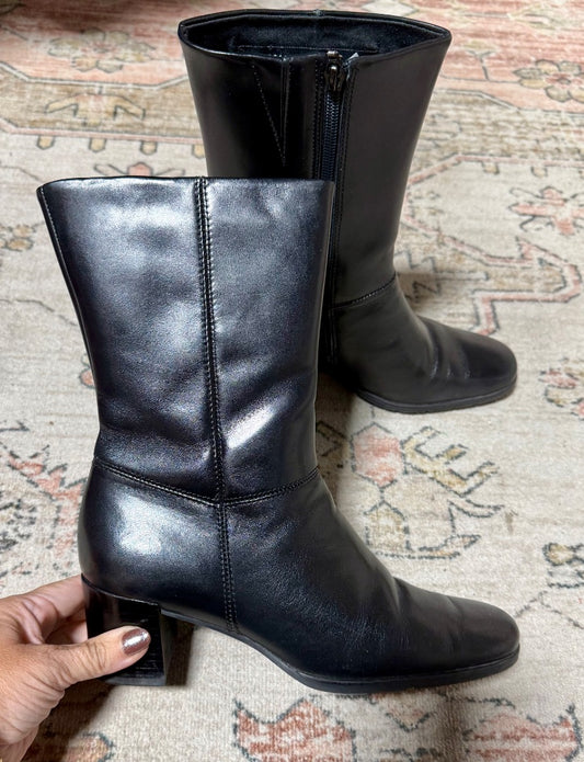 Black Easel Shoes, 7.5