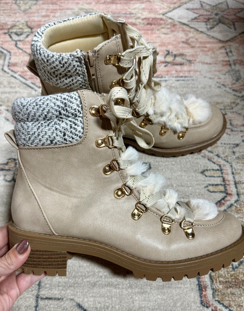 Beige No Boundaries Shoes, 9