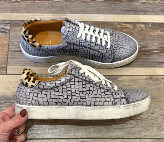 Gray Diba True Shoes, 8