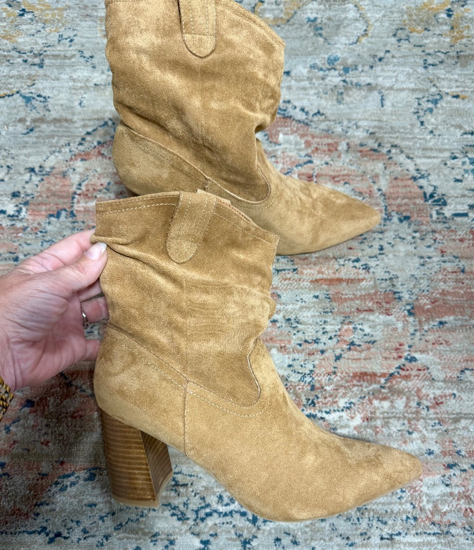 Tan Oasis society Shoes, 7.5